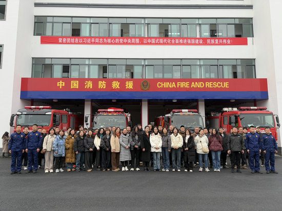 1740984421398938.jpg 7.jpg